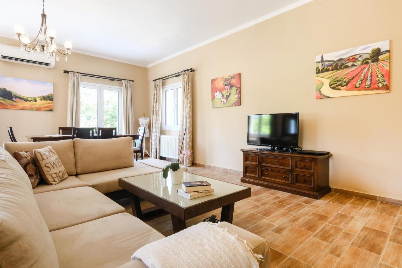Casa Bianca Villa Kanali  ภายนอก รูปภาพ