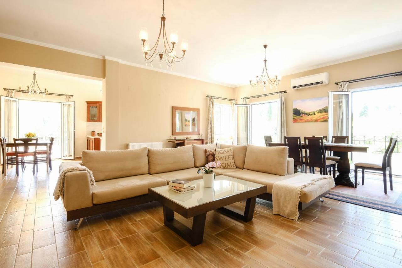 Casa Bianca Villa Kanali  ภายนอก รูปภาพ