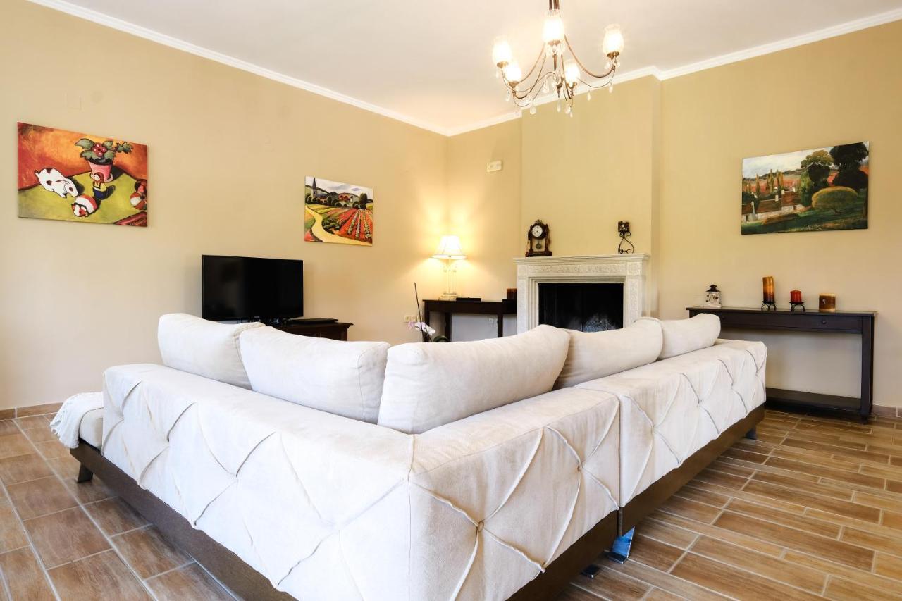 Casa Bianca Villa Kanali  ภายนอก รูปภาพ